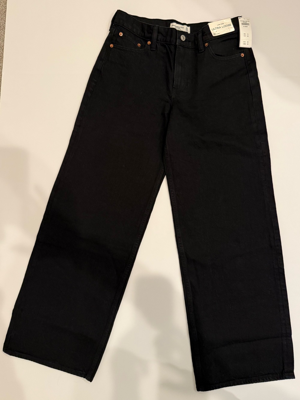 NWT Abercrombie & Fitch Low Rise Ultra Loose Jeans - Black, Size 26 Short